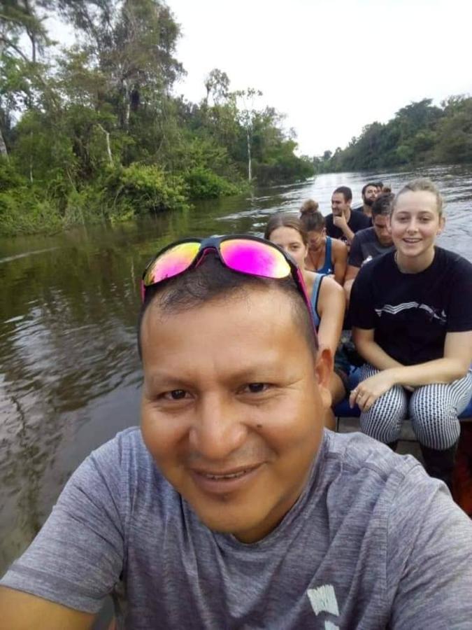 Bed and Breakfast A&T Amazon Backpacker'S Iquitos Esterno foto