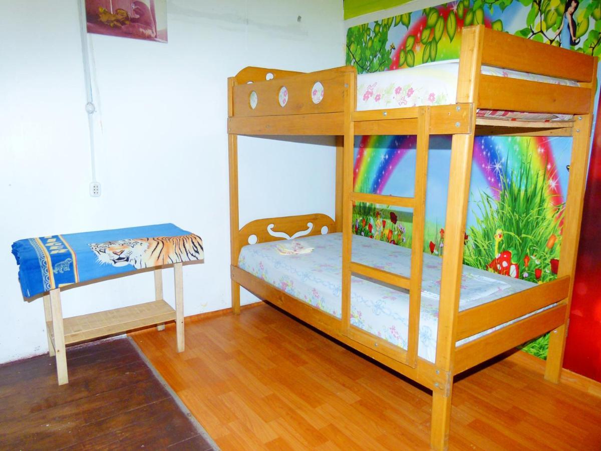 Bed and Breakfast A&T Amazon Backpacker'S Iquitos Esterno foto